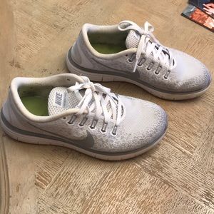 Women’s Nike RN Distance free and flexible